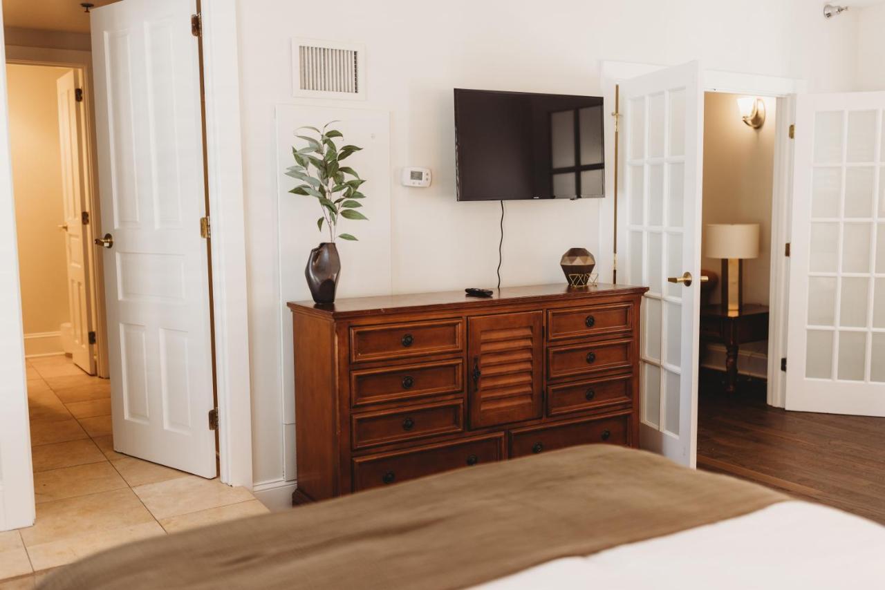 The Jefferson Inn 서던파인스 외부 사진