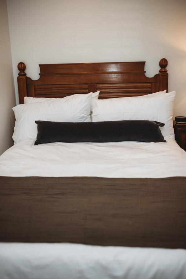 The Jefferson Inn 서던파인스 외부 사진